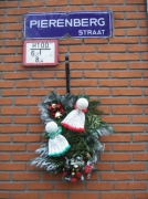 Versieringen in de Pierenbergstraat